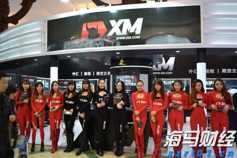  香港湾仔坚尼地道树下发现无头尸，警方初步判断为高处堕下