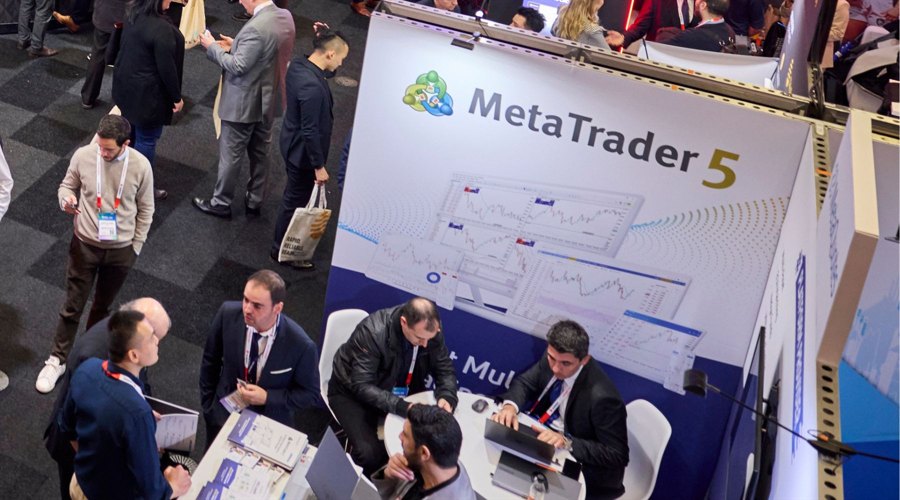 市委政法委召开2025年第1次全体（扩大）会议